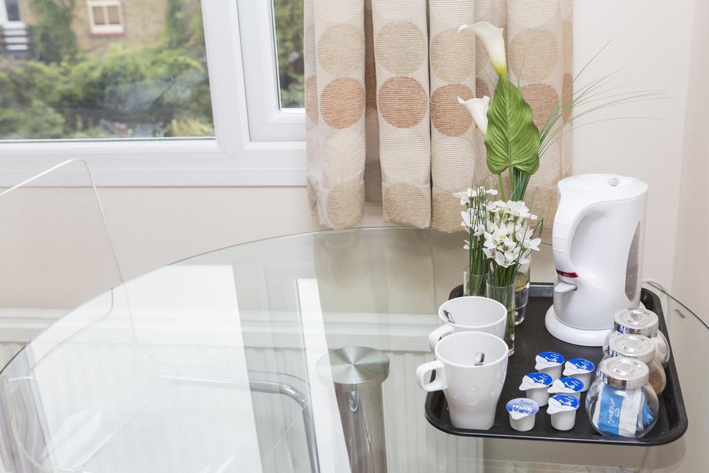 Southend Guest House - Close To Beach, Train Station & Southend Airport Chambre photo