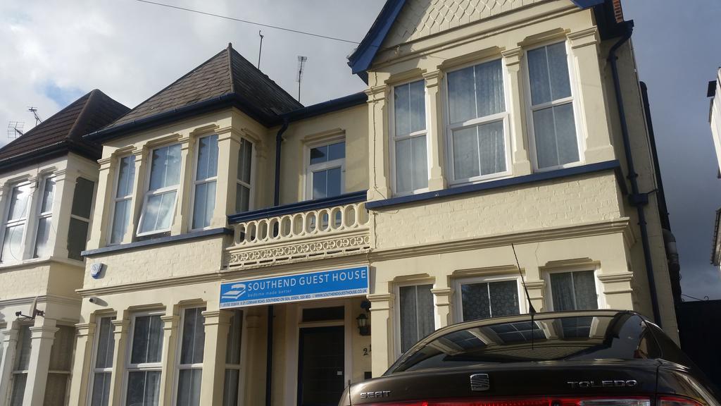 Southend Guest House - Close To Beach, Train Station & Southend Airport Extérieur photo