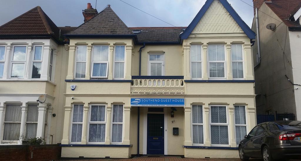 Southend Guest House - Close To Beach, Train Station & Southend Airport Extérieur photo