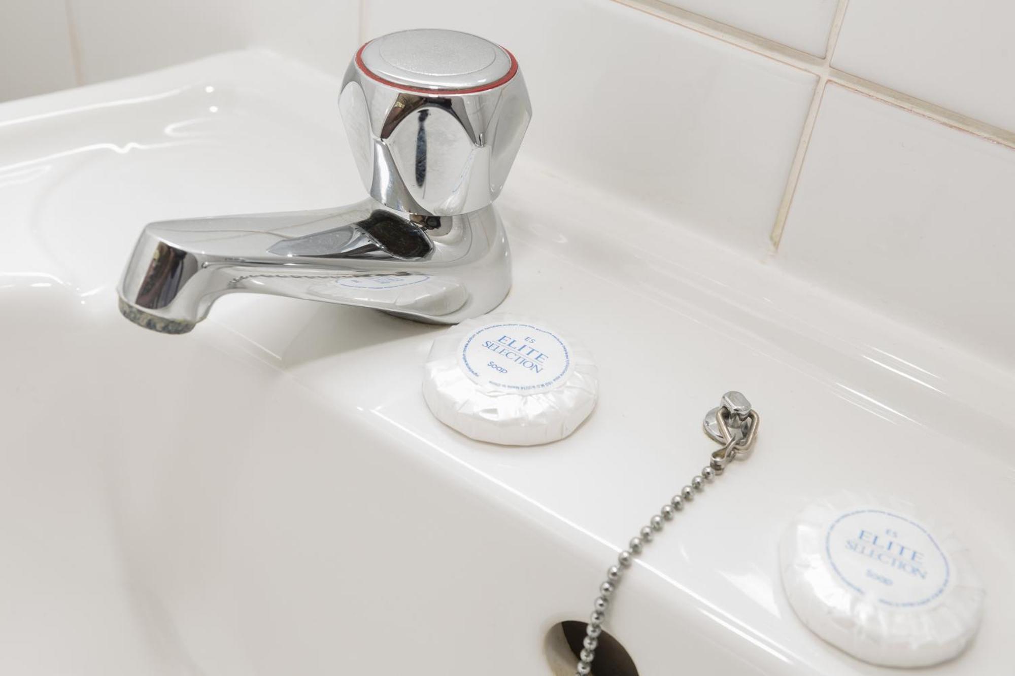Southend Guest House - Close To Beach, Train Station & Southend Airport Chambre photo